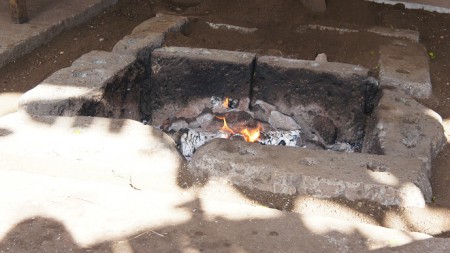 Comenzando el Curanto.